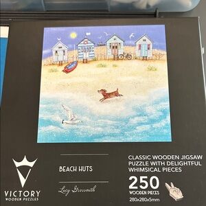 Victory Wooden Puzzles Beach Huts 250-Piece Jigsaw Puzzle - Blue